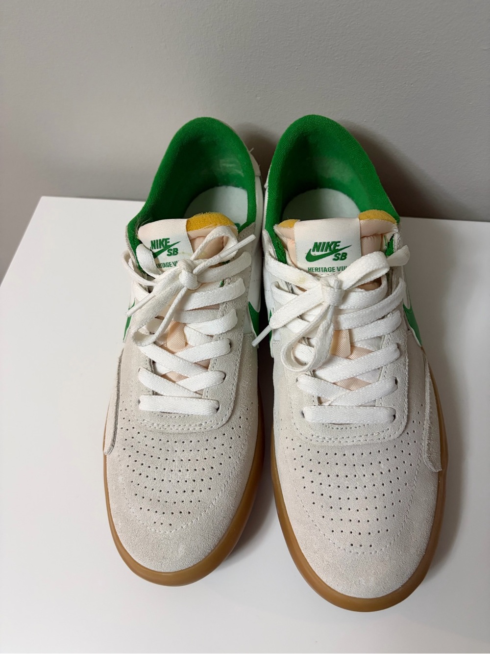 Nike SB Heritage Vulc Lucky Green White Gum Sneakers Men 7.5 Women 9